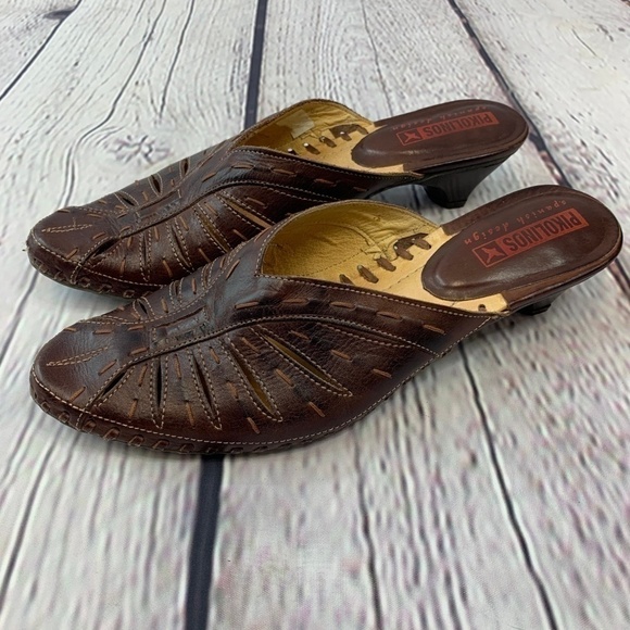 Pikolinos Brown Leather Slip On Short Heels - Picture 3 of 6